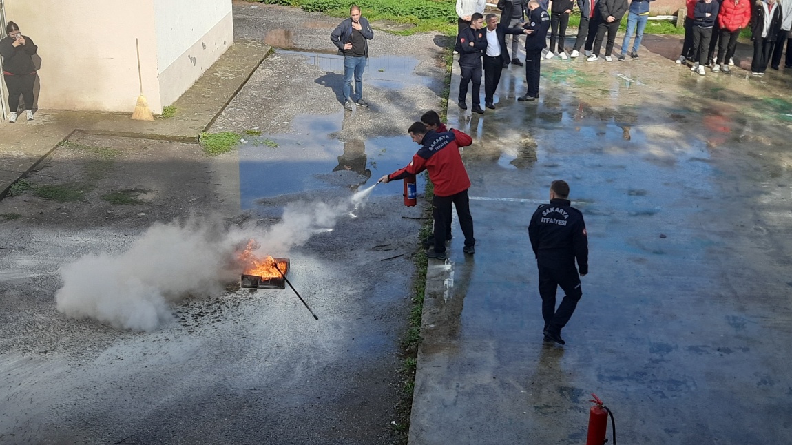 Okulumuzda Deprem ve Yangın Tatbikatı Yapıldı